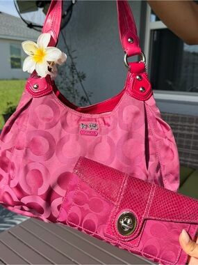 Coach Madison Maggie hot pink y2k 2009 bag